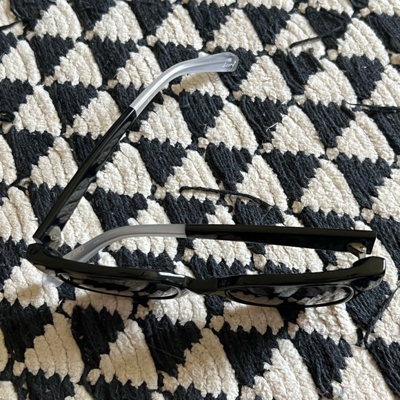 Elizabeth and James Avery Sunglasses Black and clear! Adorable & chic! - Picture 10 of 12